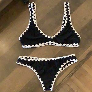Posh Pua Makai black bikini used size small